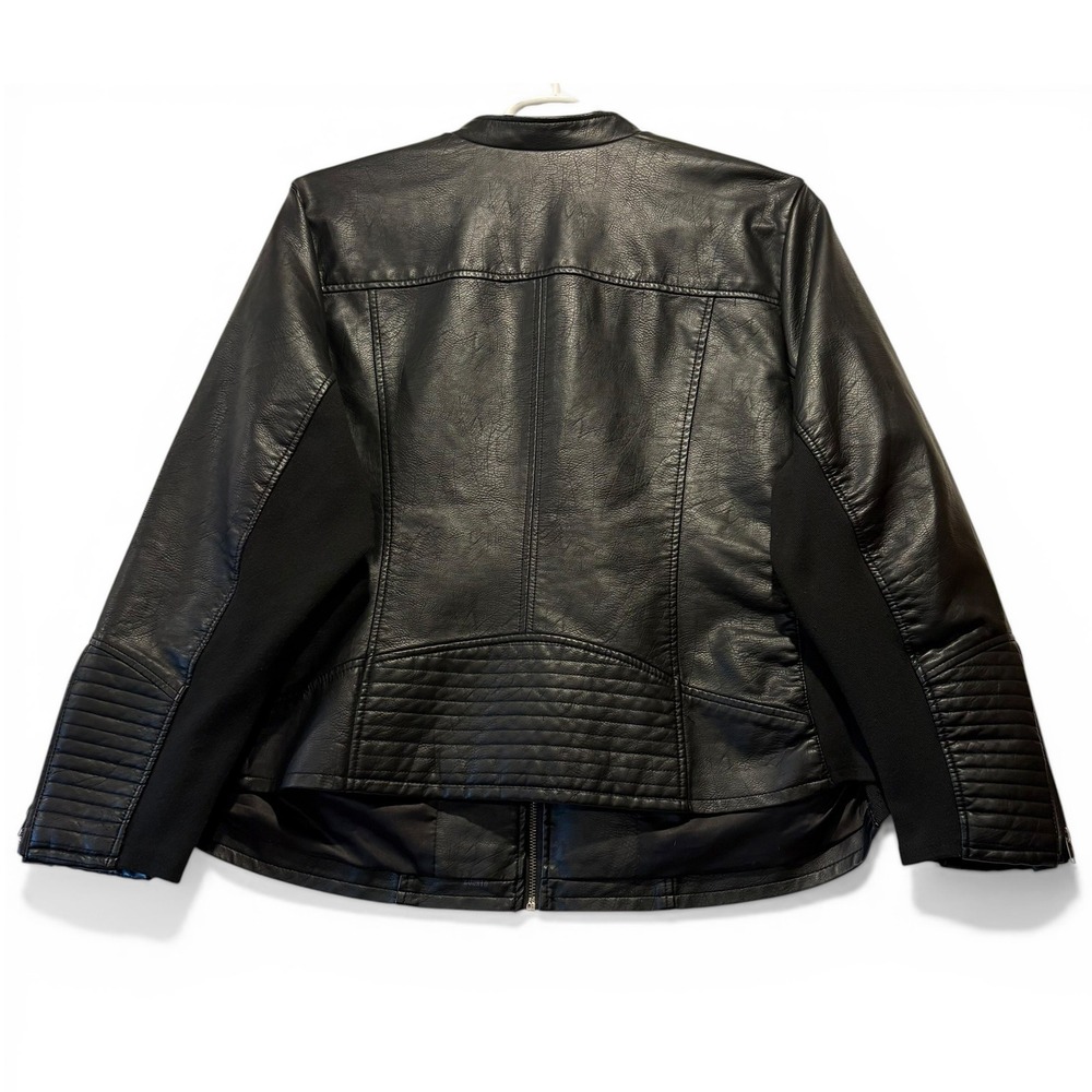 Torrid Black Faux LeatherMoto Jacket Ribbed Quilted Zip Front Women's Sz 4 (4X) - Picture 1 of 8